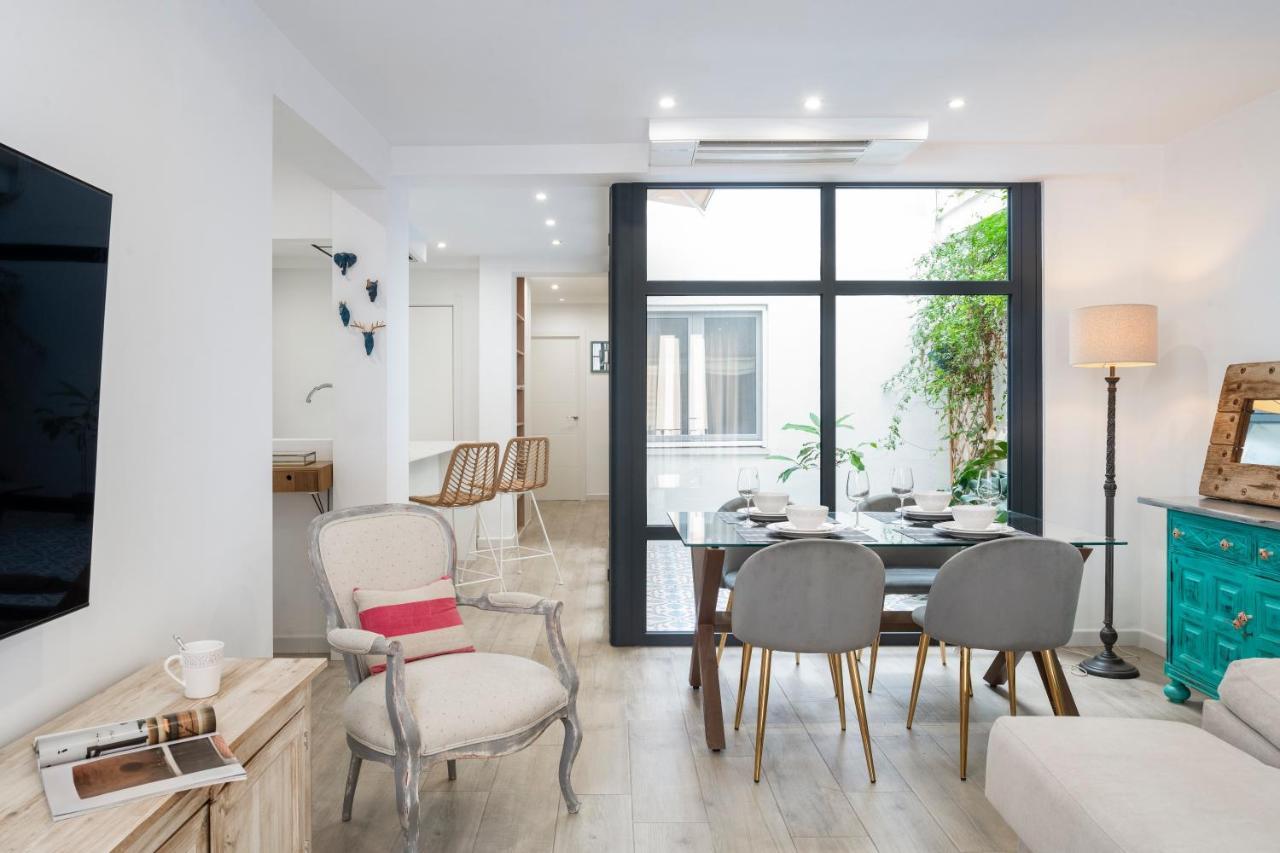 Magno Apartments San Esteban Seville Exterior photo